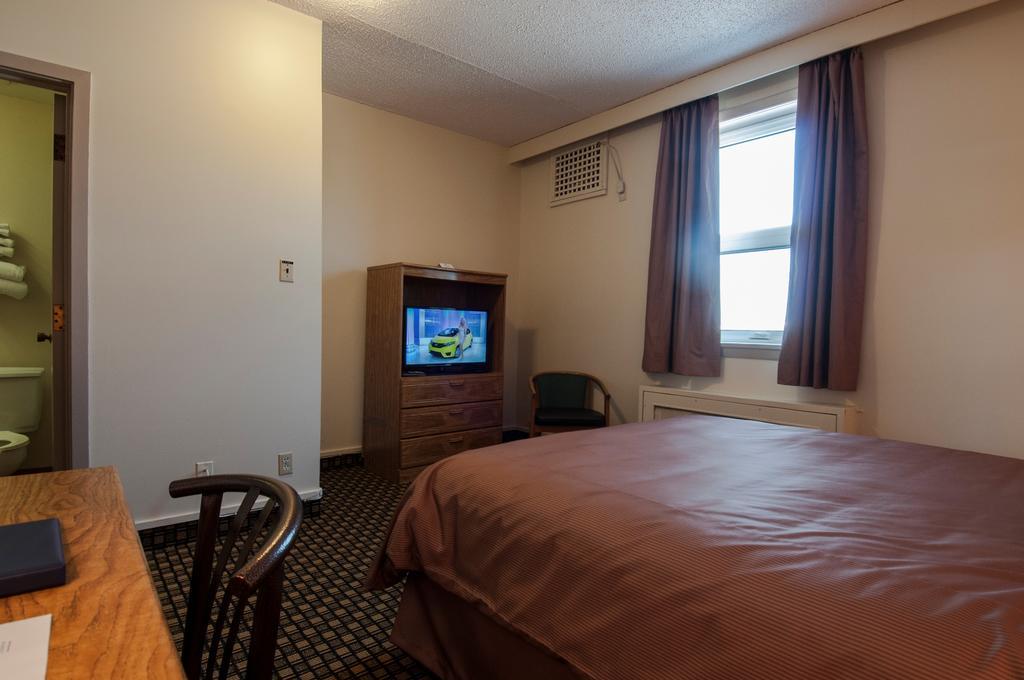 Assiniboine Gordon Inn On The Park Winnipeg Ngoại thất bức ảnh